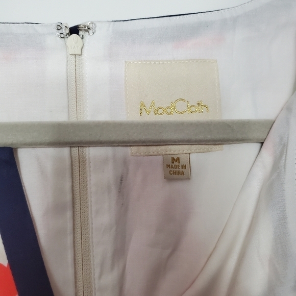 ModCloth Leader Sheath Dress - Picture 6 of 10